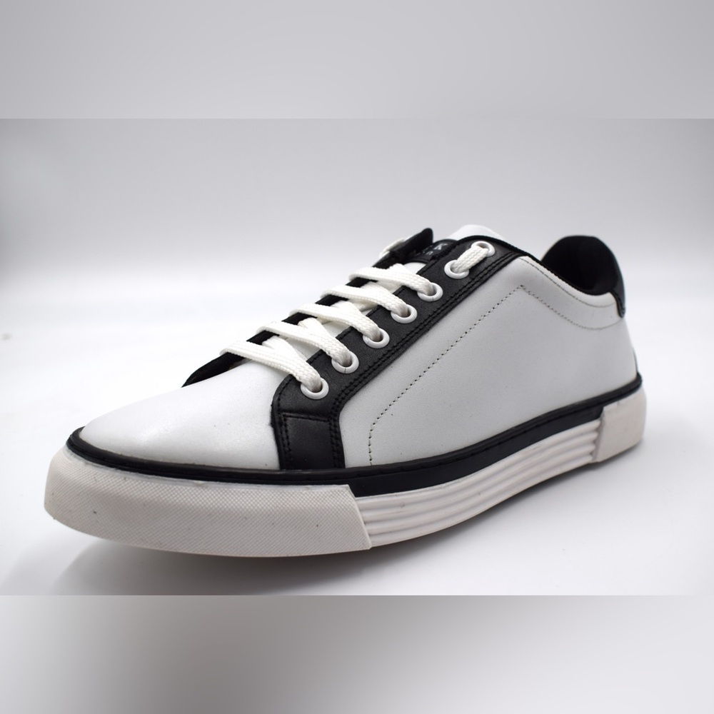 NEW Men Low Cut Sneaker Genesis White Fashion Sneaker
